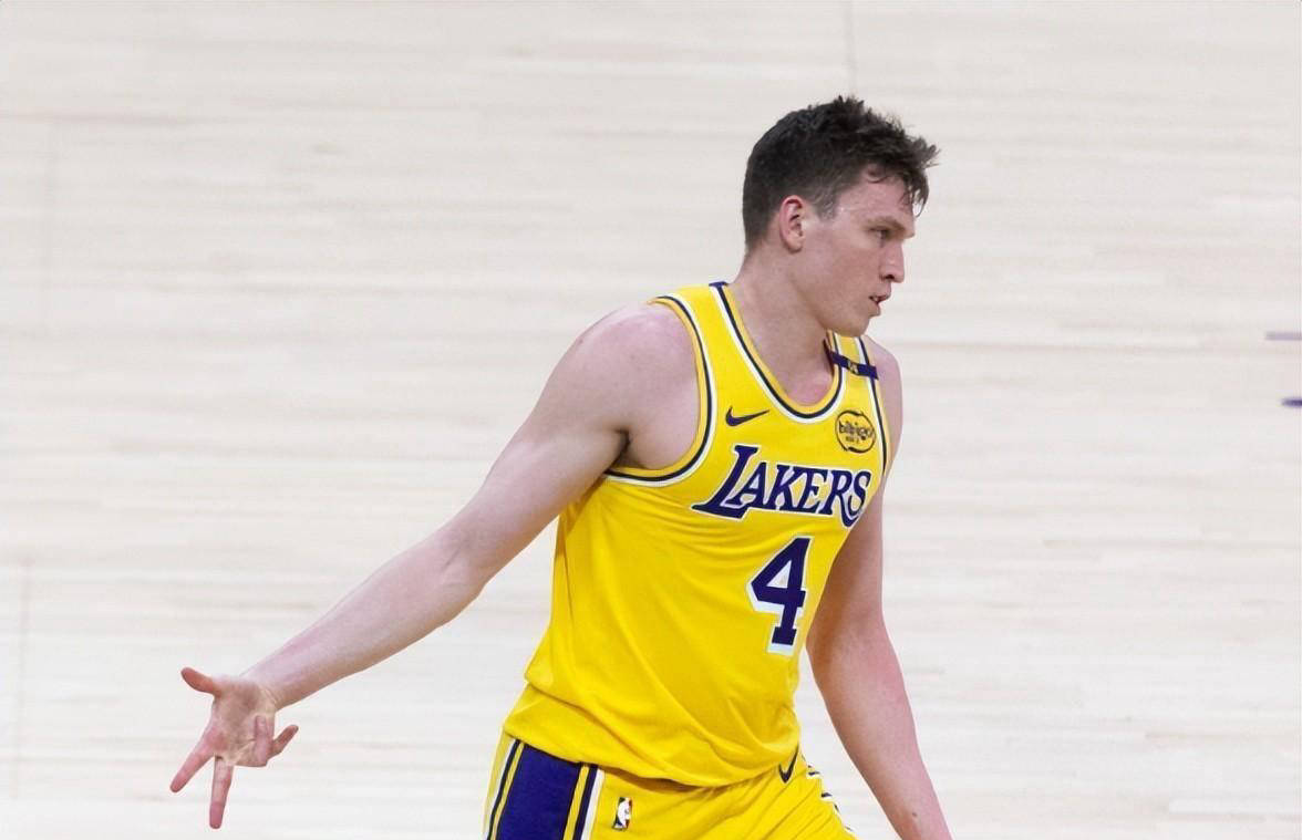 关于葡萄牙体育今夜调整名单，志在CBA常规赛名次提升，质疑声仍在，训练强度明显提升的信息