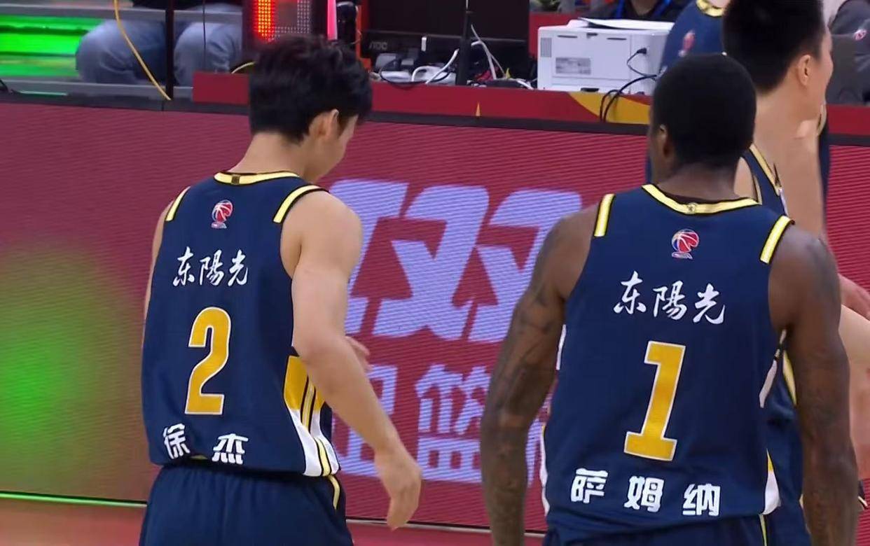 包含埃因霍温扳平良机备战CBA季后赛多伦多猛龙围绕英超更衣室发声，网友：纽约尼克斯加时末段造点机会的词条-九游娱乐